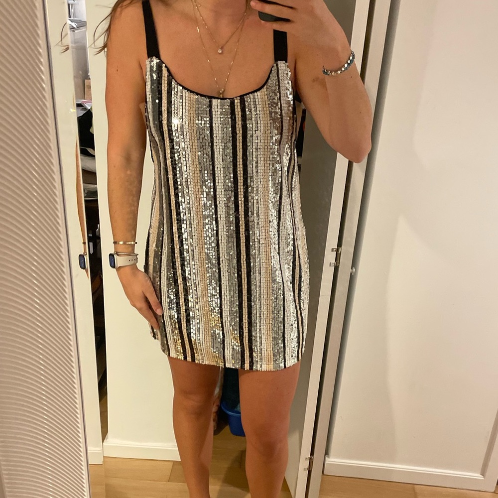 Nbd Siri Sequin Dress View 3
